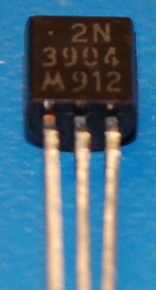 2n3904 NPN Transistor, 40V, 200mA, TO-92
