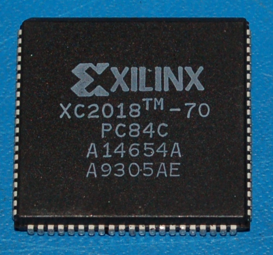 Xilinx XC2018-70PC84C FPGA, 70MHz, PLCC-84