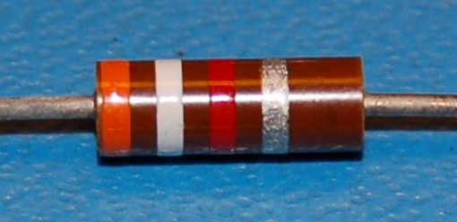 Carbon Composition Resistor, 1/2W, 10%, 3.9kΩ