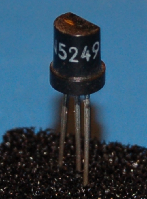 2n5249 NPN Transistor, 50V, 100mA, TO-98-1