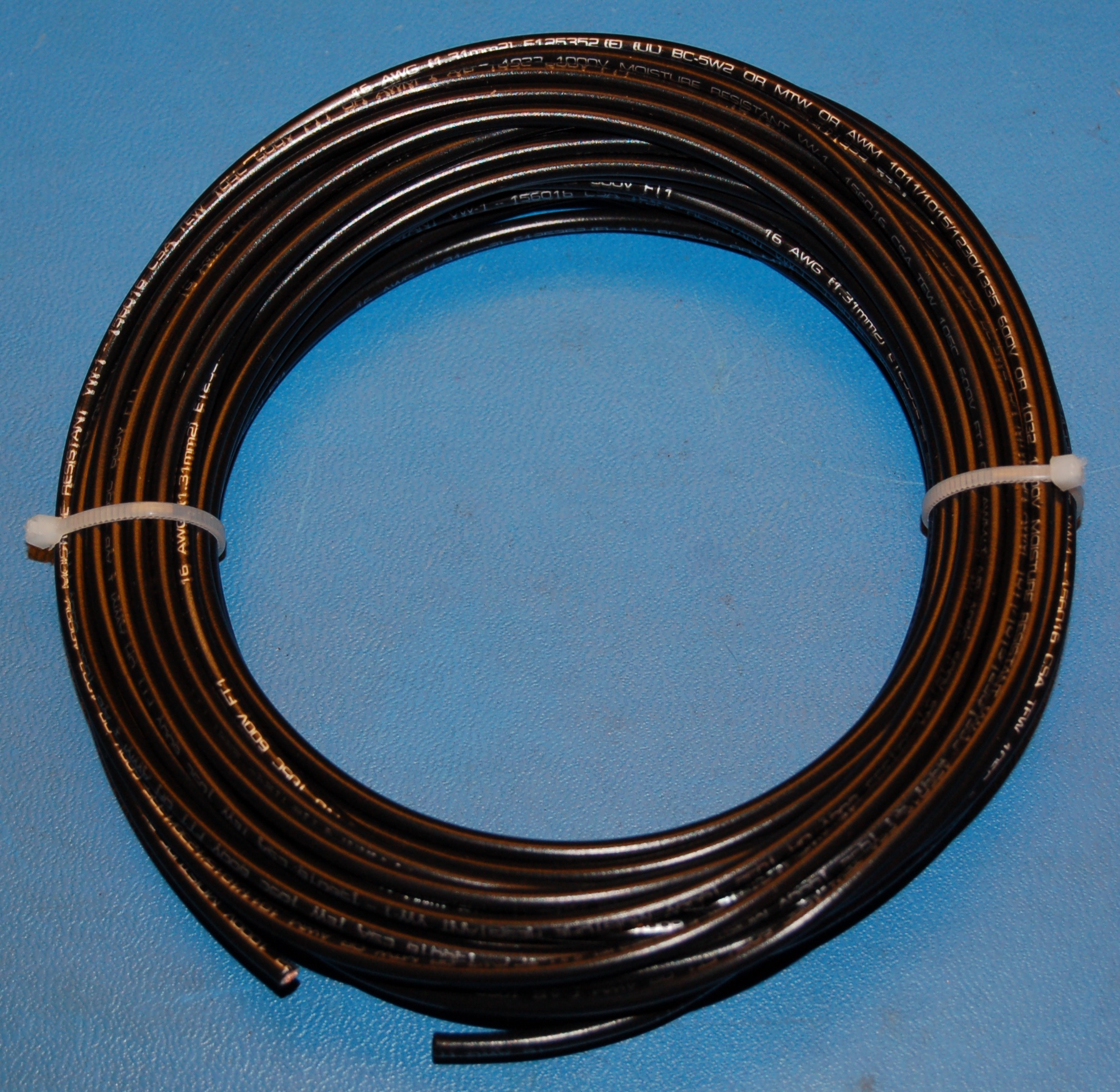 Stranded Copper Wire, 1000V, #16 AWG x 40' (Black)