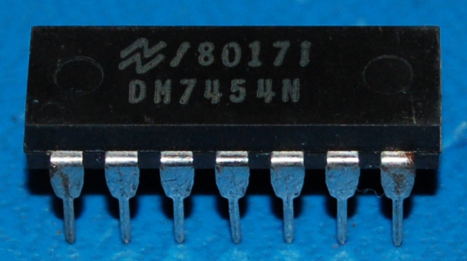 7454 - DM7454N 4-Wide 2-Input AND-OR-INVERT Gate, DIP-14 - Click Image to Close