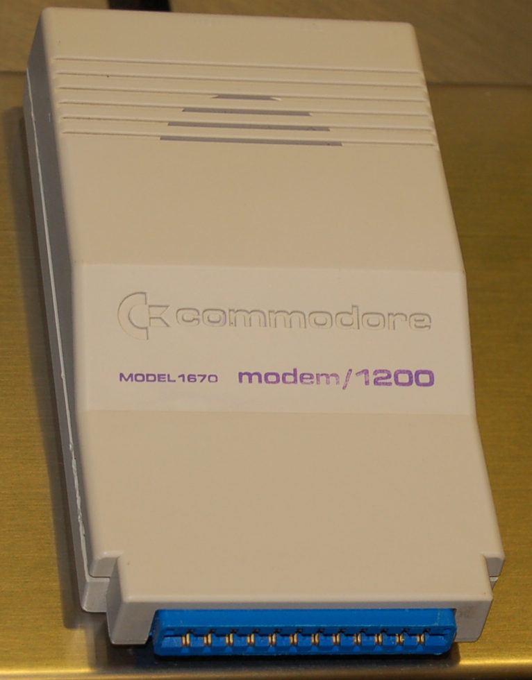 Commodore Modem, Model 1670, 1200 baud - Click Image to Close