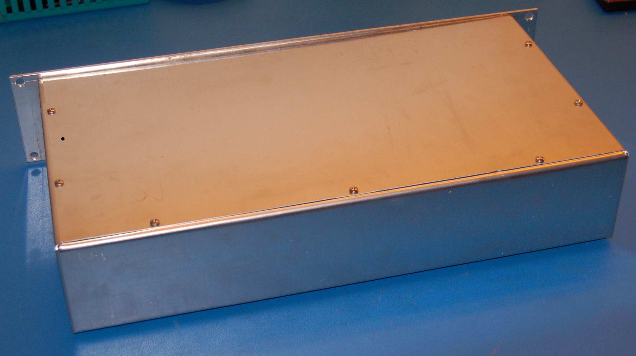 Industrial Aluminium Blank Chassis, 19" Rackmount, 2U x 9" Dp. - Click Image to Close