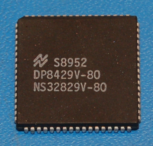 DP8429V-80 / NS32829V-80 Contrôleur DRAM, 1M, 16bit - Cliquez sur l'image pour fermer