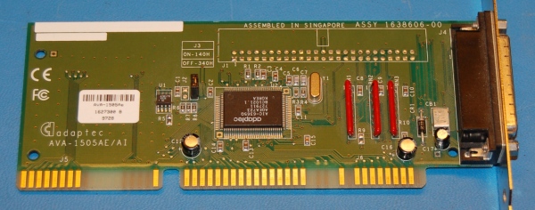 Adaptec AVA-1505AE/AI ISA SCSI Adapter - Cliquez sur l'image pour fermer