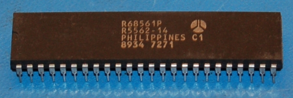 R68561P Multi-Protocol Communication Controller, 68000, DIP-48 - Click Image to Close