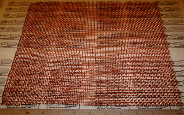 Copper 8-Mesh (2.5mm / .097" Wd), .028" (0.7mm) Wire, 12x24" - Cliquez sur l'image pour fermer