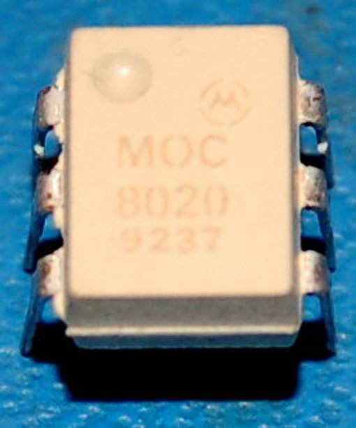 Motorola MOC8020 Optoisolator, Darlington Output, DIP-6 - Click Image to Close