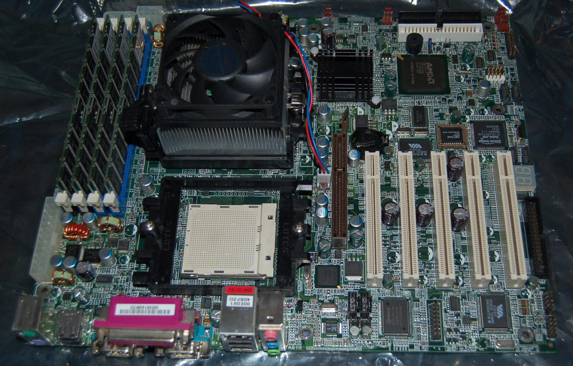 TYAN S2875ANFR Motherboard + 1 CPU + 4GB RAM Bundle - Click Image to Close