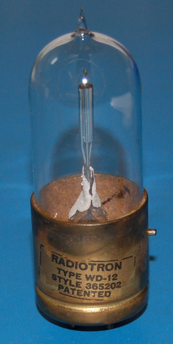 Vintage Radiotron WD-12 Triode Tube - Cliquez sur l'image pour fermer
