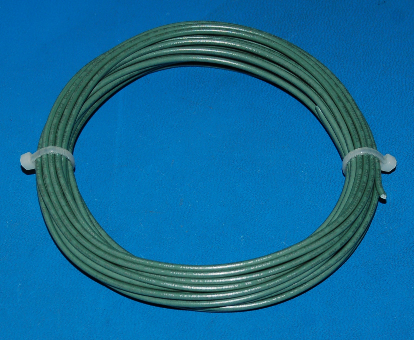 Solid Tinned Copper Wire, 1000V, #20 AWG x 25' (Green) - Click Image to Close