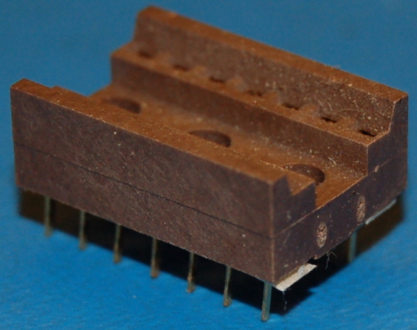 IC Socket, DIP-14 x Through-Hole, Flat Leads, Gold - Cliquez sur l'image pour fermer