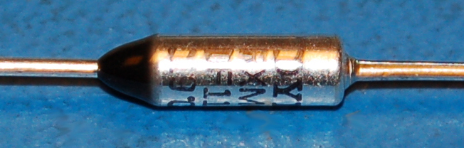 Cantherm Thermal Cutoff Fuse, 119C (246F), 10A, Axial - Cliquez sur l'image pour fermer