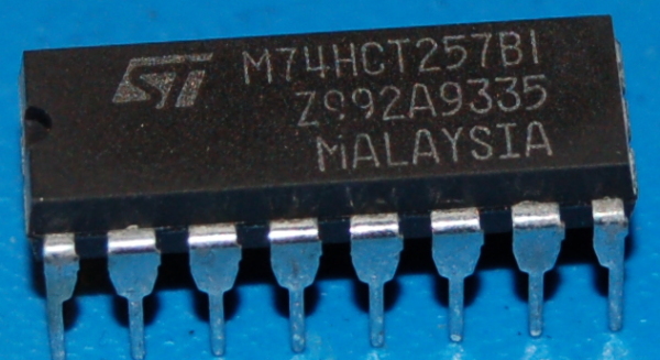 74257 - 74HCT257N Quadruple Multiplexeur à 2-Entrées avec 3-États, DIP-16