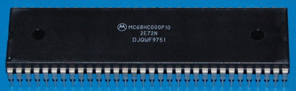 MC68HC000P10 Microcontroller, DIP-64
