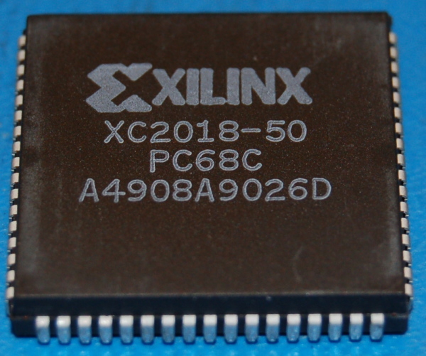 Xilinx XC2018-50PC68C FPGA, 50MHz, PLCC-68