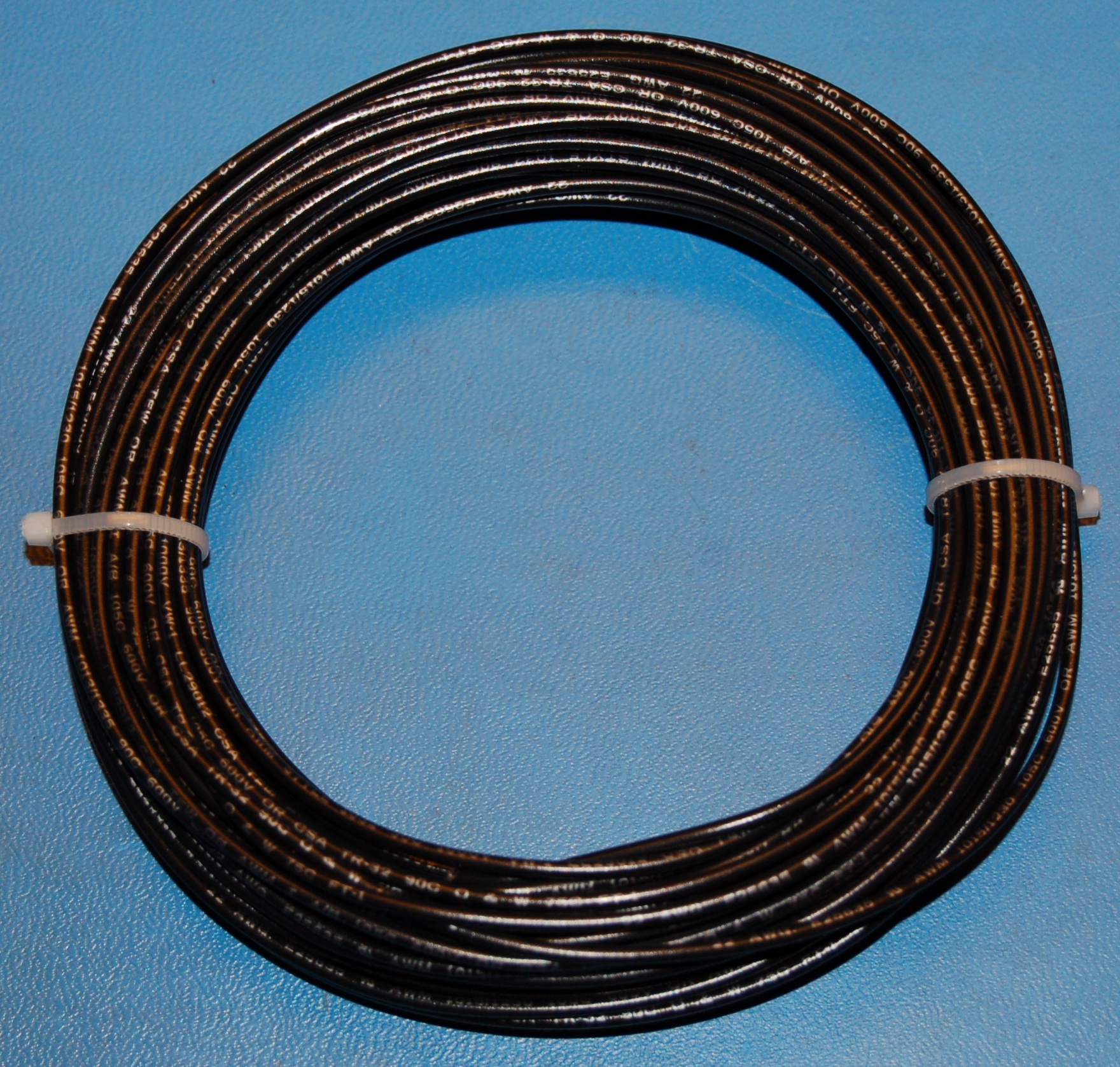 Solid Tinned Copper Wire, 600V, #22 AWG x 60' - Click Image to Close